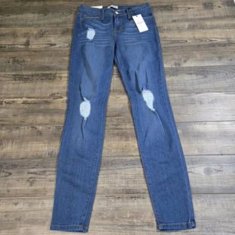 Nwt Judy Blue Jeans Destroyed Rayon Skinny Med Blue size 7/28